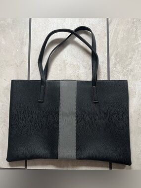Women’s Vince Camuto Luck Tote in Black with Grey Center Stripe